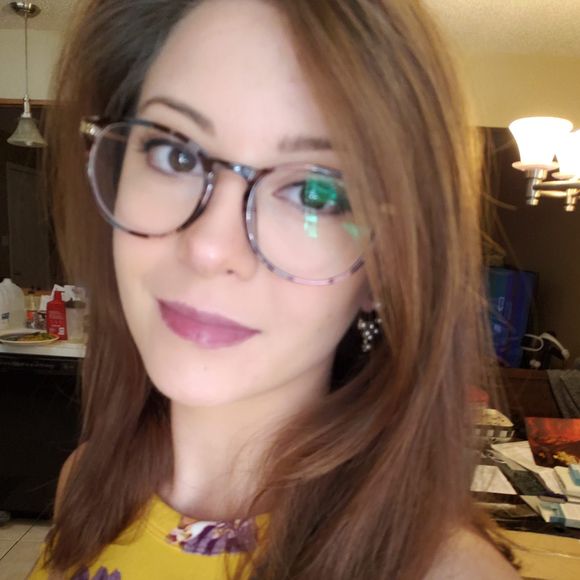 Meet your Posher, Ashli - Picture 1 of 1